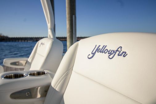 Yellowfin 39 image