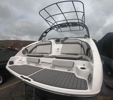 Yamaha Boats 242 Limited S image