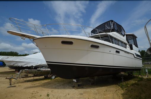 Carver 3807-AFT-CABIN-MOTORYACHT image