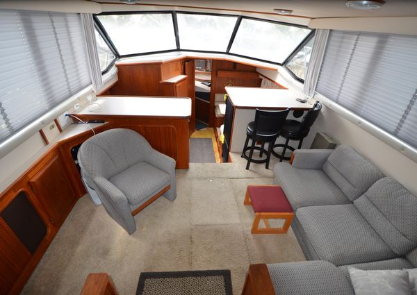 Carver 3807 Aft Cabin image