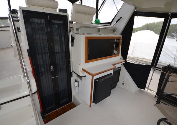 Carver 3807 Aft Cabin image