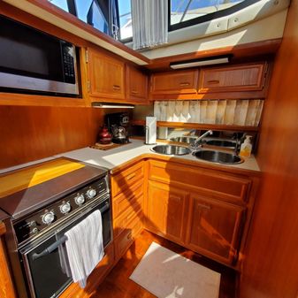 Carver 3807-AFT-CABIN-MOTORYACHT image