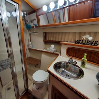 Carver 3807 Aft Cabin image