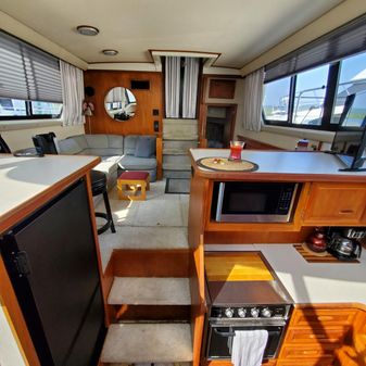 Carver 3807-AFT-CABIN-MOTORYACHT image