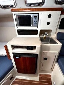 Albin 28 TE FLUSH DECK image