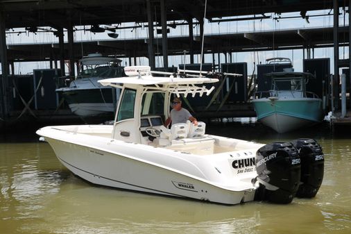 Boston Whaler 280 Outrage image