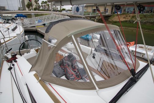 Jeanneau Sun Odyssey 379 image