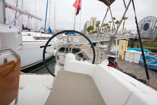 Jeanneau Sun Odyssey 379 image