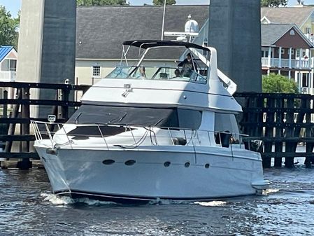 Carver 530 Voyager Pilothouse image