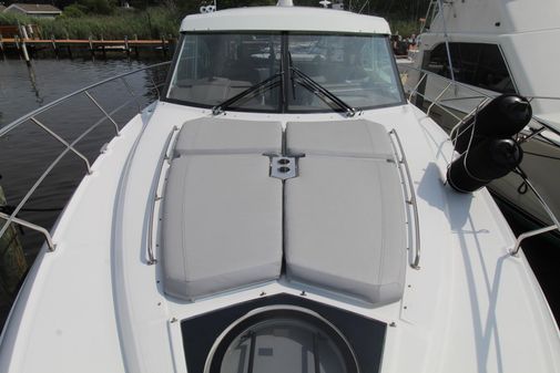 Cruisers Yachts 45 Cantius image