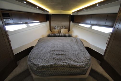 Cruisers Yachts 45 Cantius image