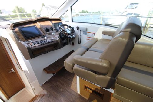 Cruisers Yachts 45 Cantius image