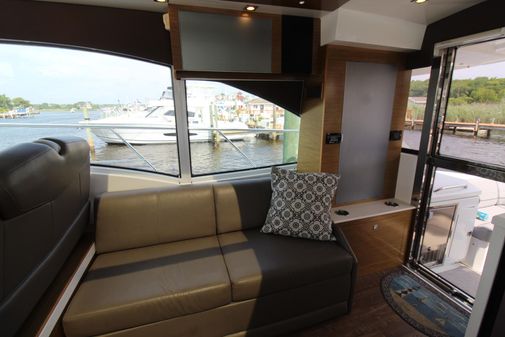 Cruisers Yachts 45 Cantius image