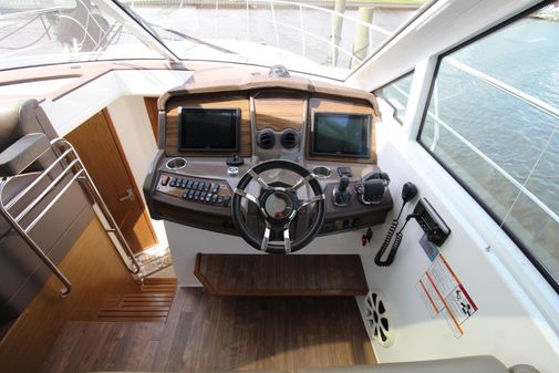 Cruisers Yachts 45 Cantius image