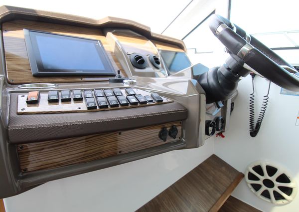 Cruisers Yachts 45 Cantius image