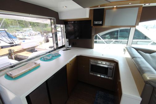 Cruisers Yachts 45 Cantius image