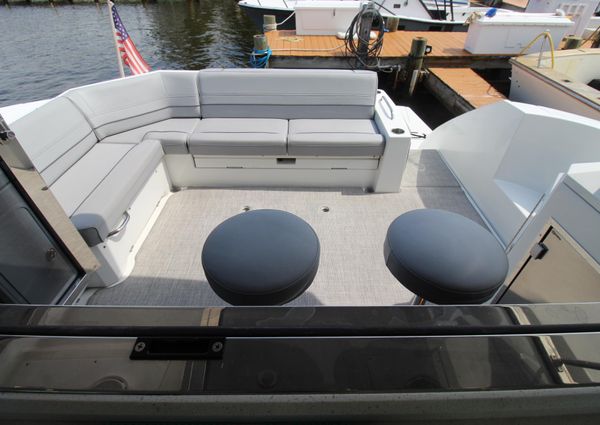 Cruisers Yachts 45 Cantius image