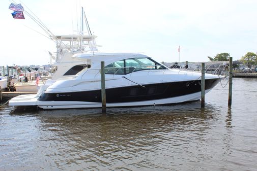 Cruisers Yachts 45 Cantius image