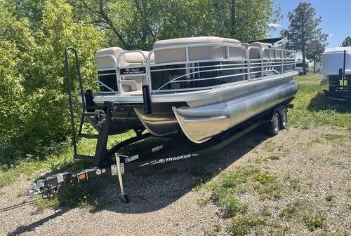 Sun Tracker SportFish 22 XP3