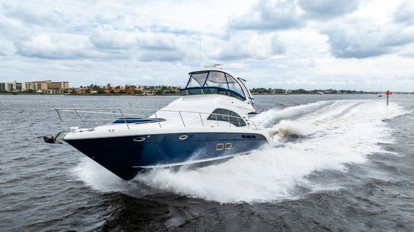 Sea Ray 52 Sedan Bridge image