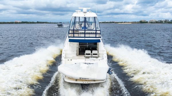 Sea Ray 52 Sedan Bridge image