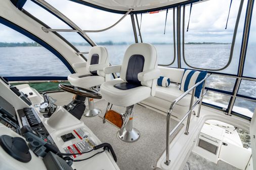 Sea Ray 52 Sedan Bridge image