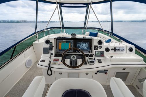 Sea Ray 52 Sedan Bridge image