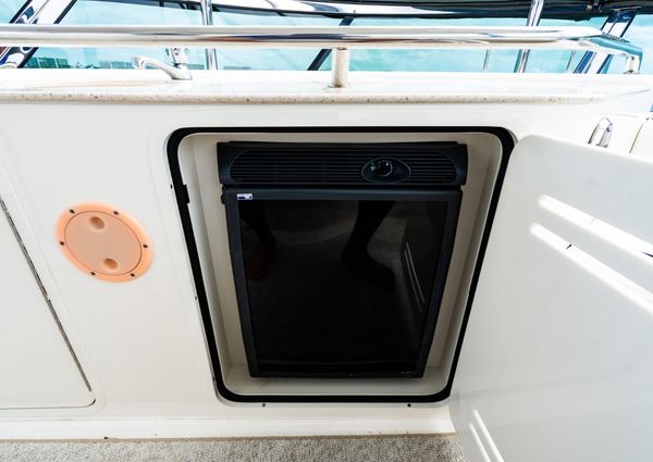 Sea Ray 52 Sedan Bridge image