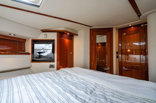 Sea Ray 52 Sedan Bridge image