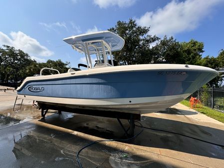 Robalo R242-EXPLORER image