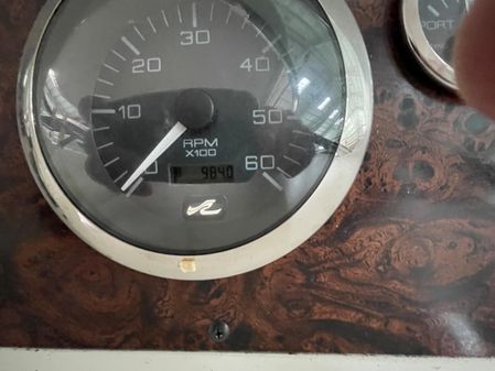Sea Ray 370 Express Cruiser image