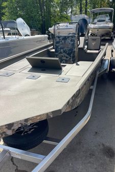 Thor 1900-LAKE-HAMMER-CENTERCONSOLE image