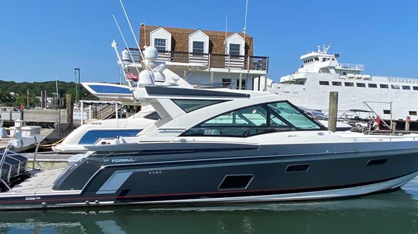 Formula 430 Super Sport Crossover
