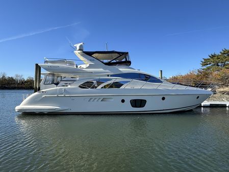 Azimut 55E image