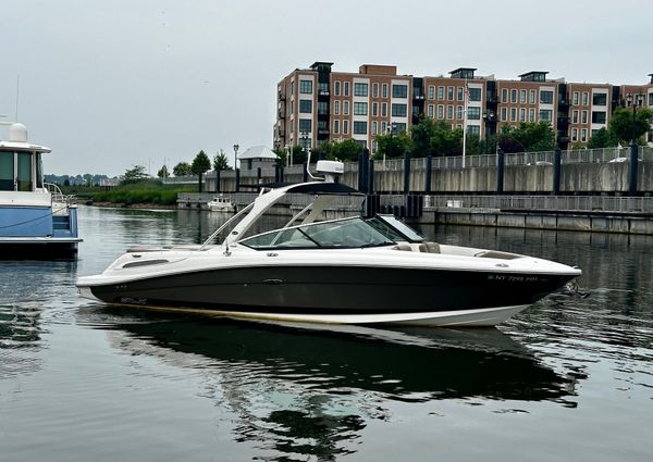 Sea Ray 270 SLX image