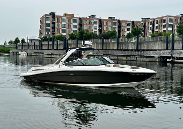 Sea Ray 270 SLX image