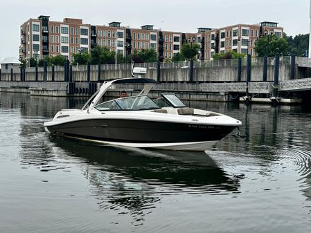 Sea Ray 270 SLX image