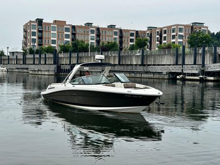 Sea Ray 270 SLX image