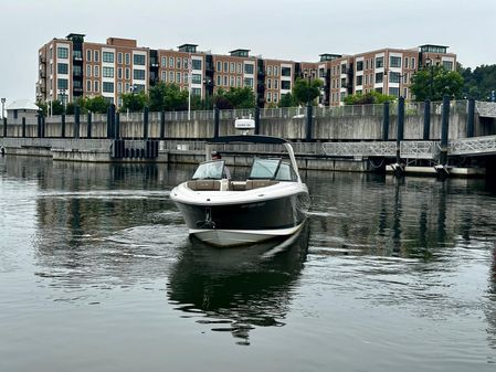 Sea Ray 270 SLX image