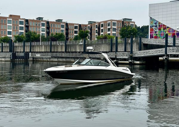 Sea Ray 270 SLX image