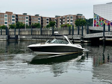 Sea Ray 270 SLX image