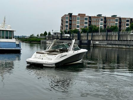 Sea Ray 270 SLX image