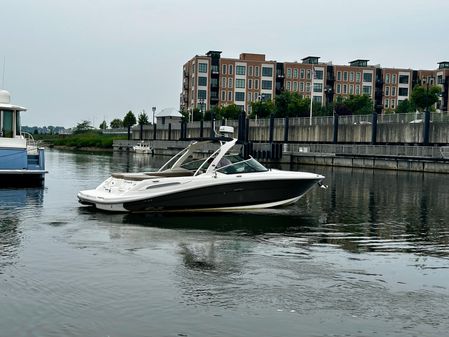 Sea Ray 270 SLX image