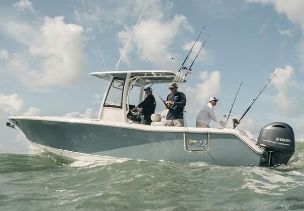 Sea Hunt Gamefish 27 Forward Seating image