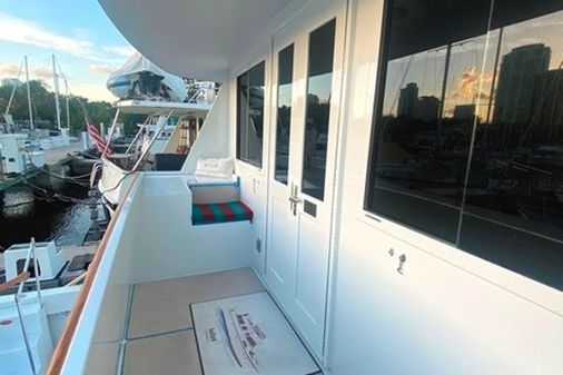 Hatteras COCKPIT-MOTOR-YACHT image