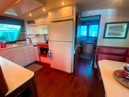 Hatteras COCKPIT-MOTOR-YACHT image