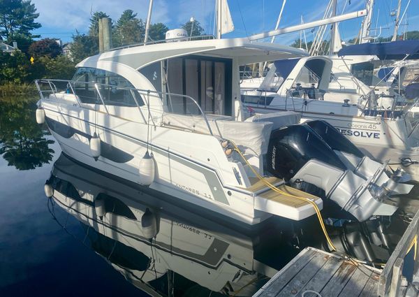 Beneteau Antares 11 image