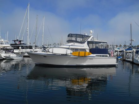 Tollycraft Aft Cabin Cockpit Motor Yacht image