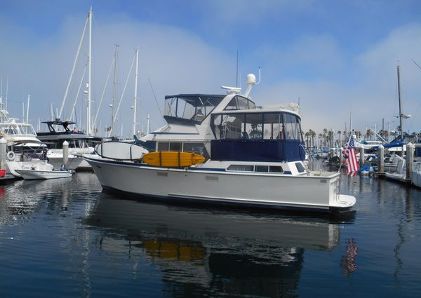 Tollycraft Aft Cabin Cockpit Motor Yacht image