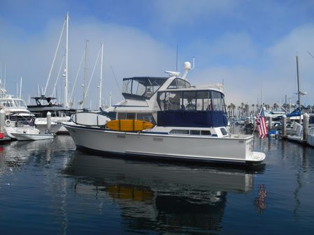 Tollycraft Aft Cabin Cockpit Motor Yacht image